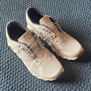 On Running Men's Light Gray Athletic Shoes